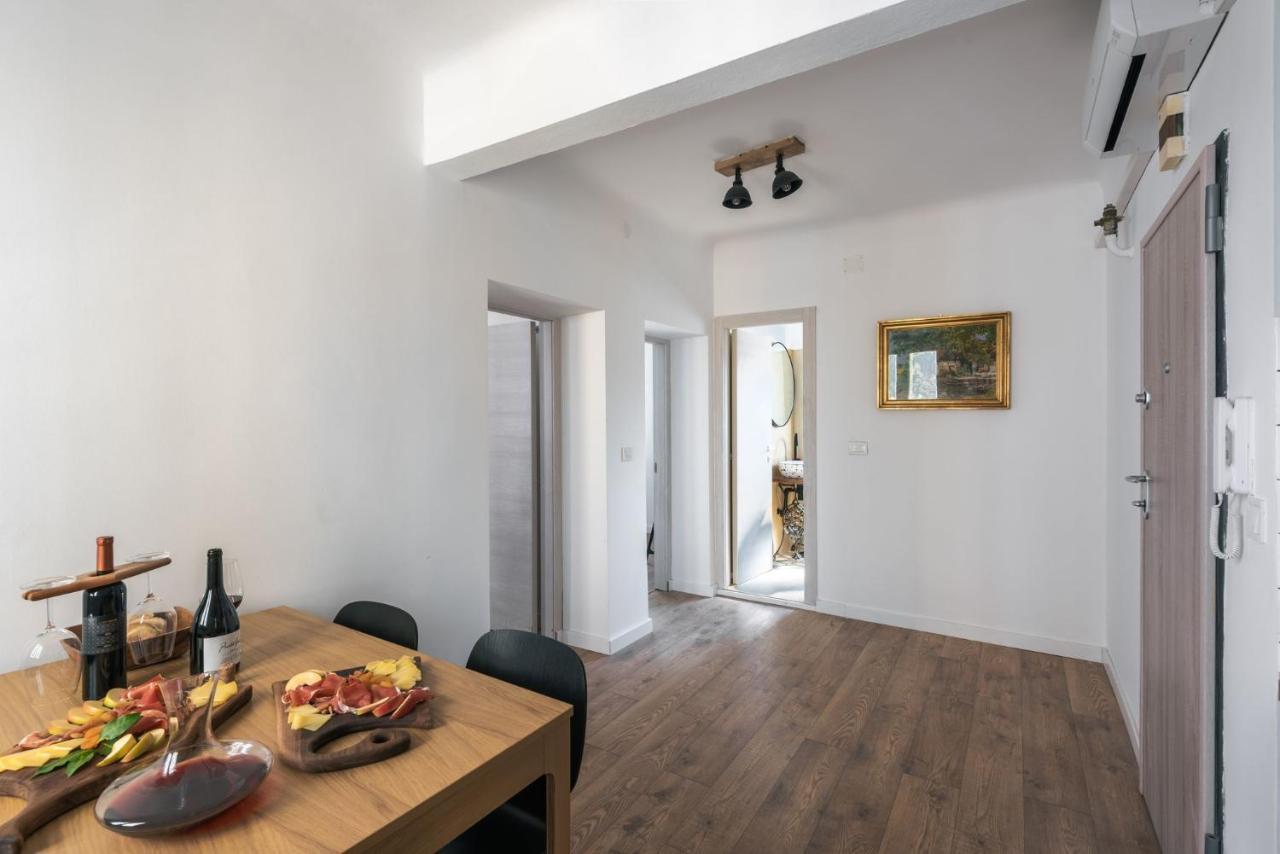 Apartmán With Private Parking Free Pula