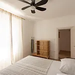 Pula City Apartment With Private Parking Free