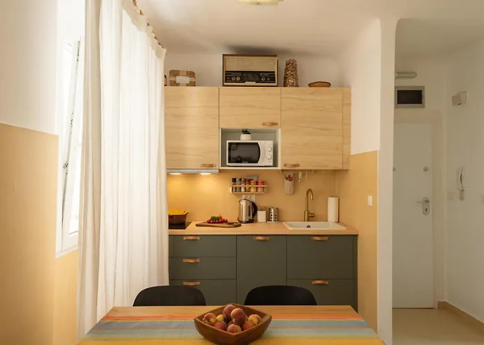 Pula City Apartment With Private Parking Free